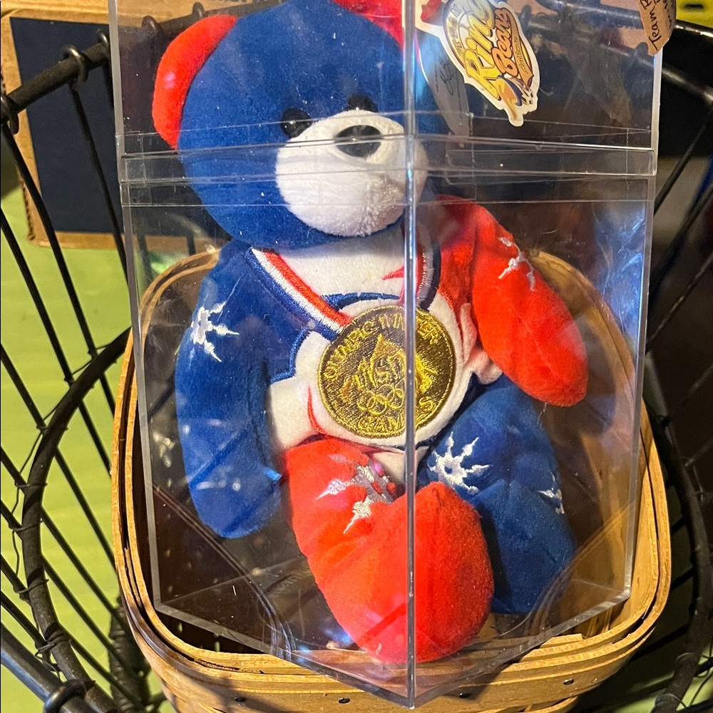 Olymoic winter games 2002 Twam Ring Bear with case
